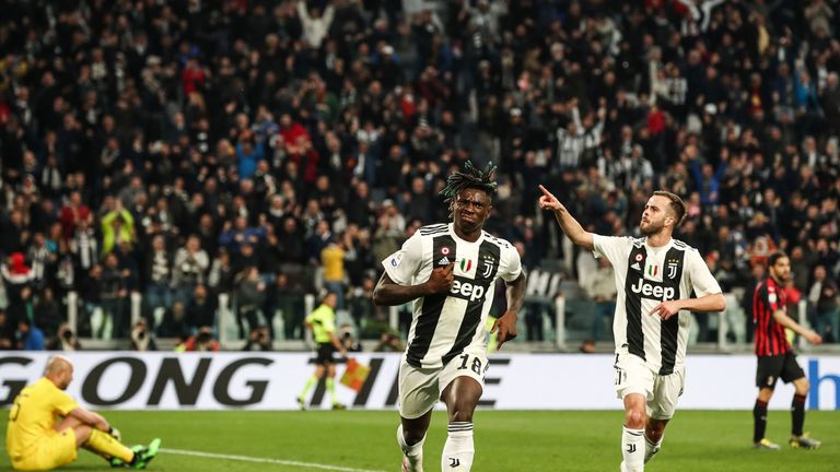 Moise Kean netzt das Siegtor für Juventus Turin gegen AC Mailand ein.