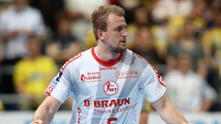 Rückraum-Shotter Julius Kühn bleibt nach seiner Verletzungspause für weitere vier Jahre bei der MT Melsungen. 