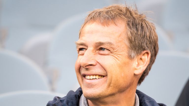 Jürgen Klinsmann dementiert die jüngsten Gerüchte rund um seine Person.