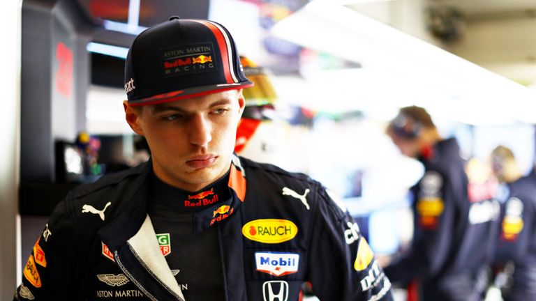 Red-Bull-Pilot Max Verstappen ist mit dem Verhalten von Sebastian Vettel beim Qualifying in Shanghai gar nicht einverstanden. 