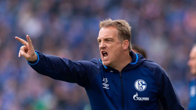 Schalke-Co-Trainer Mike Büskens fordert von seinen Männern die richtige Einstellung im Revierderby gegen Dortmund.