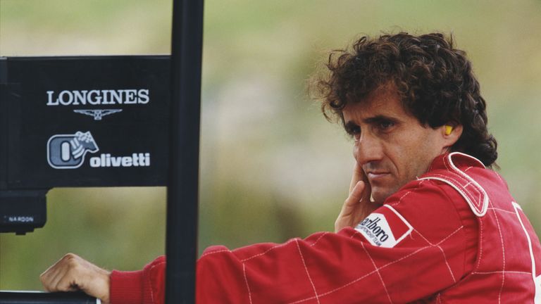 Alain Prost (FRA) startete bei 199 Grand-Prix-Rennen und holte vier Mal den Weltmeistertitel (1985,1986,1989,1993).  Prost führte von 1997-2001 sein eigenes Formel-1-Team namens Prost Grand Prix. 