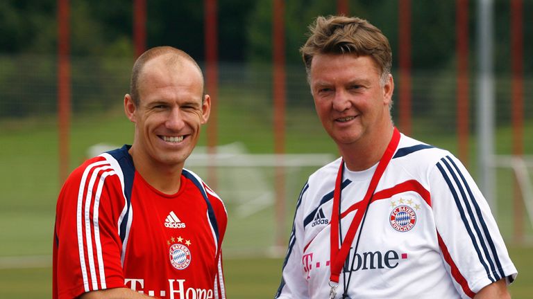 Im Sommer 2009 holt Louis van Gaal seinen Landsmann Arjen Robben zum FC Bayern.