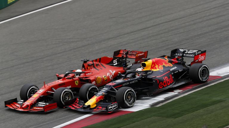 Heftiger Zweikampf zwischen Vettel und Verstappen
