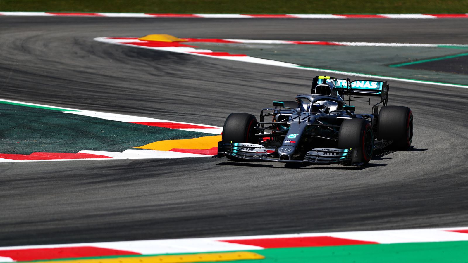 1. Freies Training: Bottas Knapp Vor Vettel - Hamilton Vierter | Formel ...