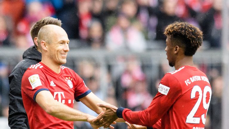 Arjen Robben (l.) kam in der 86. Minute für Kingsley Coman ins Spiel.
