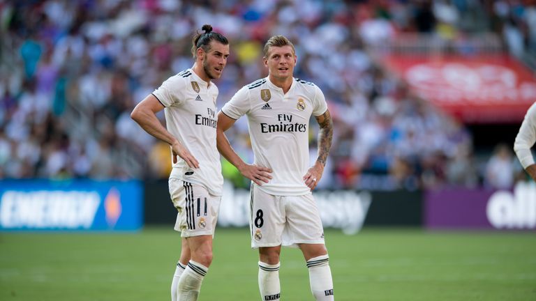 Ein Umrbuch steht bei Real an: Wie geht es für Gareth Bale (l.) und Toni Kroos in der kommenden Saison weiter?