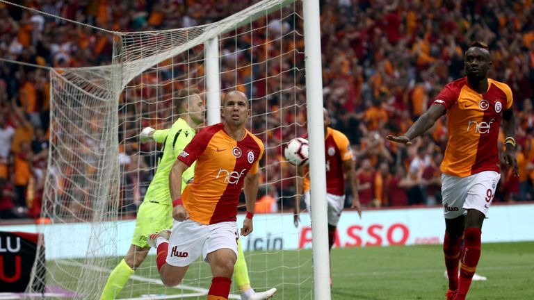 Galatasaray Istanbul feiert einen Spieltag vor Schluss den Meistertitel in der Türkei.