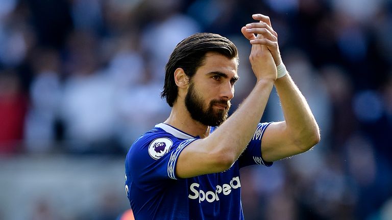 Andre Gomes: Der portugiesische Europameister von 2016 ist derzeit an den FC Everton ausgeliehen und hat sich dort für höhere Aufgaben empfohlen. Angeblich soll Tottenham Interesse zeigen, die Ablöse dürfte zwischen 20 und 25 Mio. € liegen.
