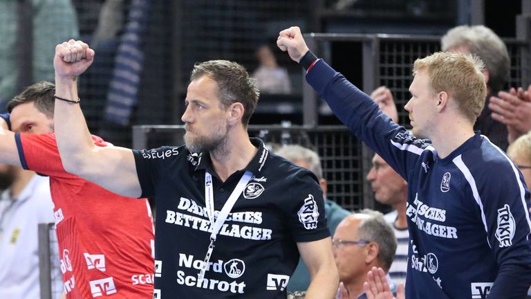 Trainer Maik Machulla will am Wochenende jubeln - auch wenn die Chancen dafür ziemlich gering sind.