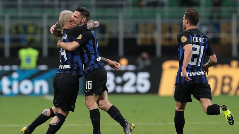 Inter Mailand bejubelt zwei Spieltage vor Ende einen wichtigen Sieg gegen Chievo Verona.
