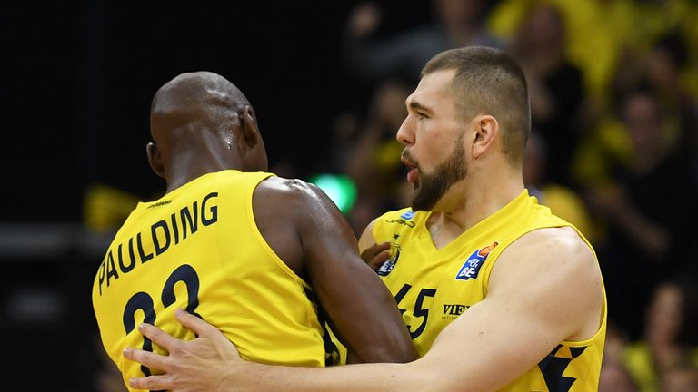 Oldenburger Basketballer erreichen Playoff-Halbfinale 