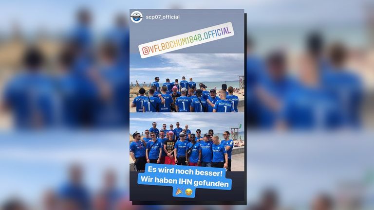 Die Spieler des SC Paderborn machen Mallorca in Trikots des VfL Bochum unsicher. (Quelle: Instagram@SC paderborn07)