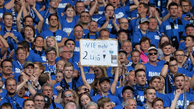 Nie mehr 2.Liga? Die Fans des SC Paderborn träumen von der ewigen Erstklassigkeit.