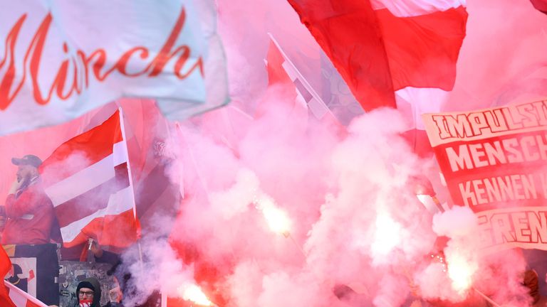 Das Fehlverhalten seiner Fans in Nürnberg kommt dem FC Bayern München teuer zu stehen.