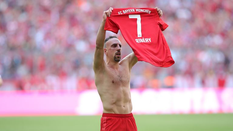 Franck Ribery lief gegen Frankfurt zum letzten Mal für den FC Bayern in der Allianz Arena auf.