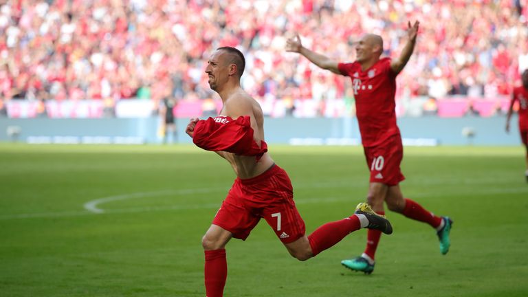 Franck Ribery und Arjen Robben treffen gegen Frankfurt.