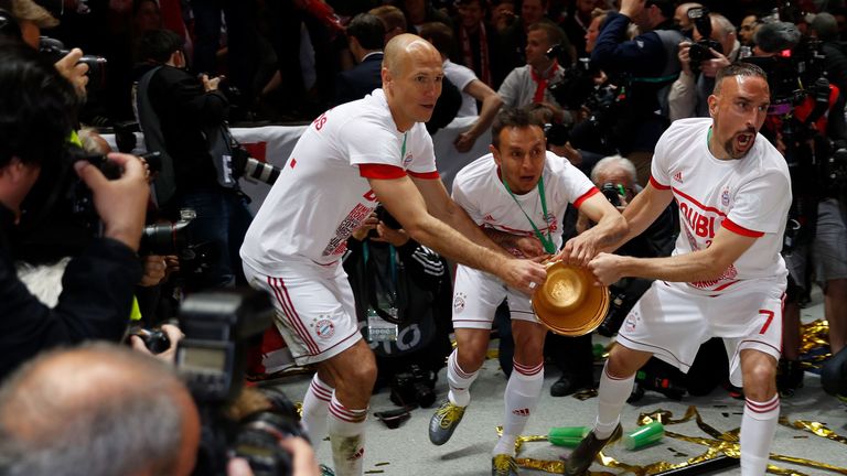 Arjen Robben, Franck Ribery und Rafinha knacken zum Abschied beim FC Bayern eine besondere Marke. 