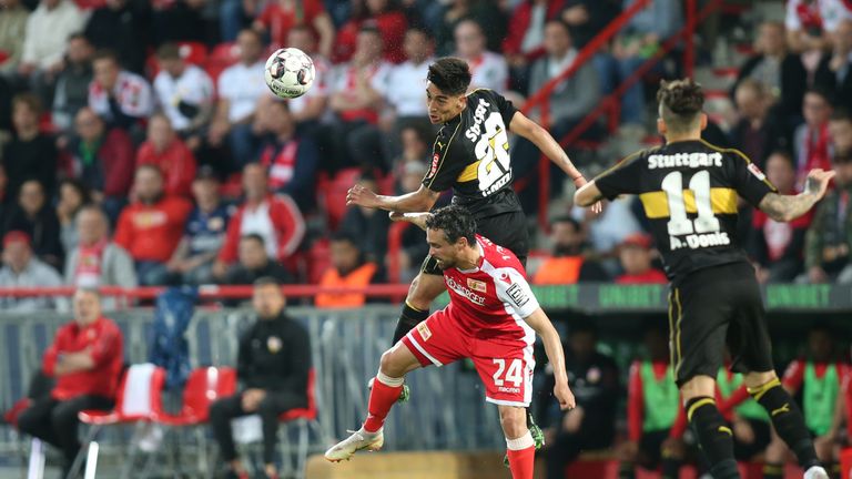 Union Berlin und der VfB Stuttgart bekämpfen sich im Rückspiel der Relegation.