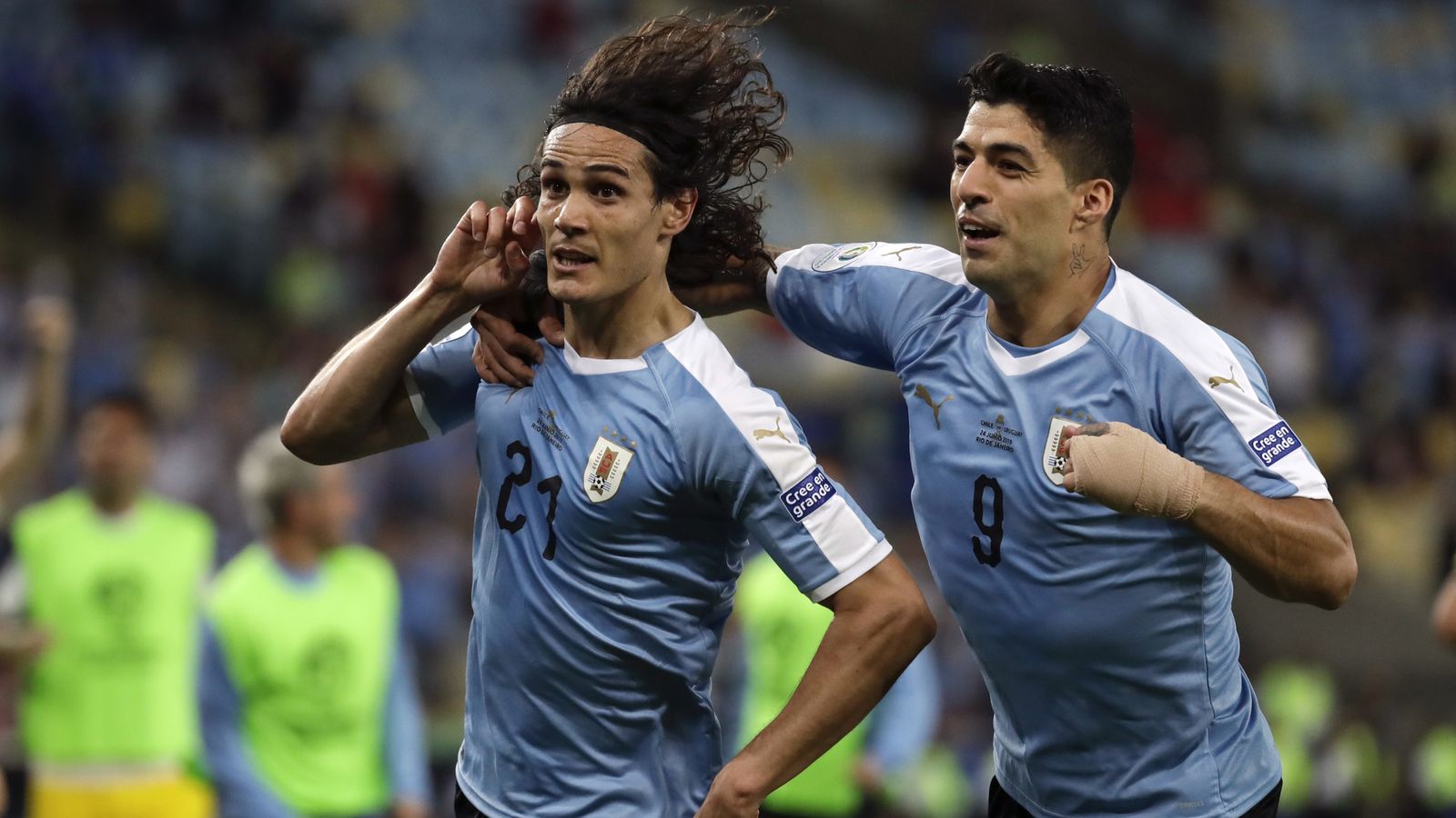 Copa America Uruguay feiert Gruppensieg dank Cavani Fußball News