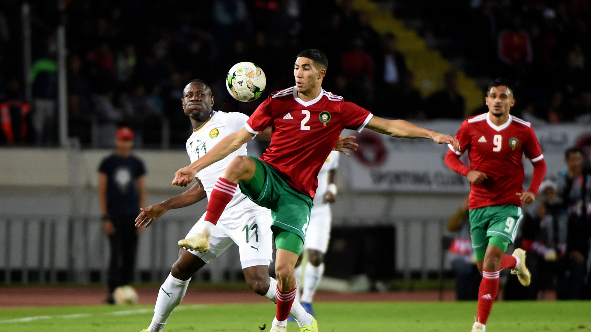 Afrika-Cup: Dortmunds Achraf Hakimi mit Marokko im Achtelfinale