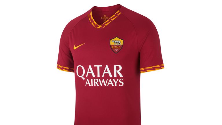 Das neue Trikot der Roma sieht so aus. Viel geändert wurde nicht. Wie zuvor bleibt Nike auch der Ausstatter. (Quelle: nike.com)