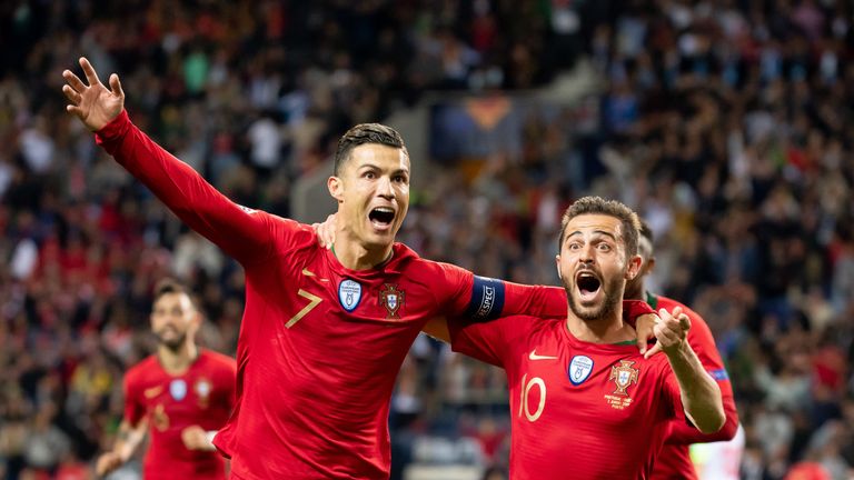Cristiano Ronaldo schießt Portugal mit einem Dreierpack ins Nations-League-Finale.