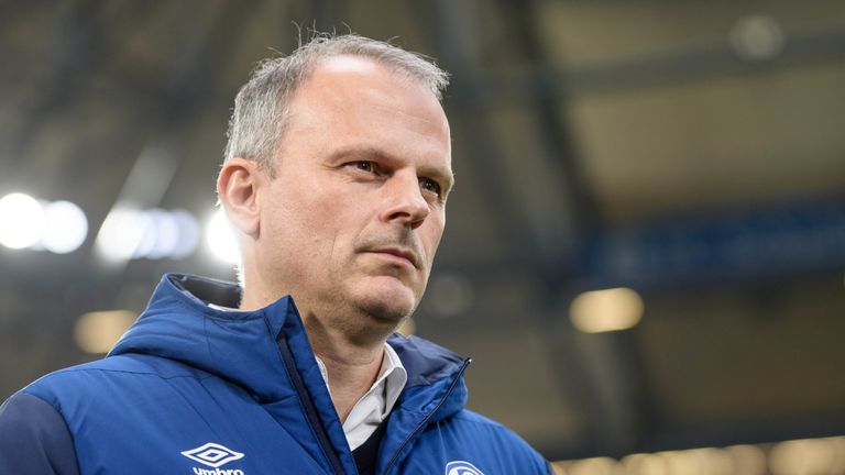 Nach der misslungenen Saison blickt der FC Schalke 04 optimistisch in die Zukunft und hat sich hohe Ziele gesetzt, in der Bundesliga wieder mitzumischen. Sportvorstand Jochen Schneider muss dabei vor allem an der Personalsituation arbeiten. 