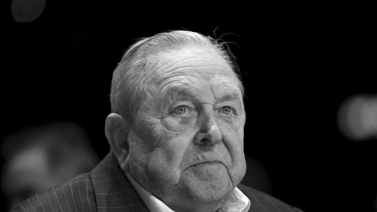 Der frühere UEFA-Präsident Lennart Johansson ist gestorben.