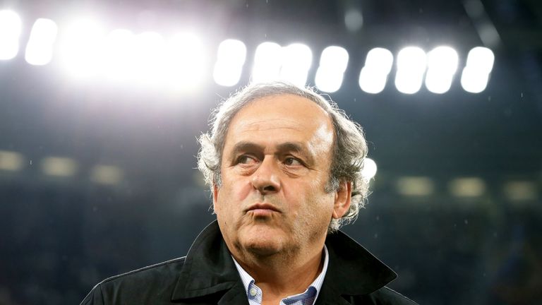 Der ehemalige UEFA-Präsident Michel Platini ist in Polizei-Gewahrsam genommen worden.