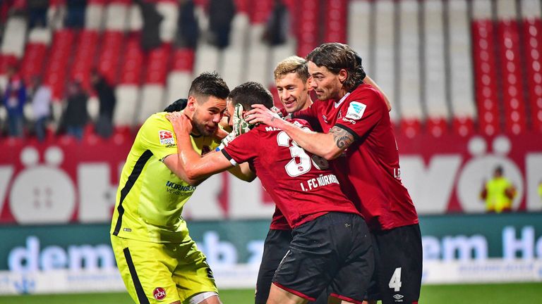 Für die längste Torserie in der eingleisigen 2. Bundesliga sorgte der 1. FC Nürnberg. Von November 2015 bis Februar 2017 schossen die Franken mindestens ein Tor und stellten eine historische Bestmarke auf. 