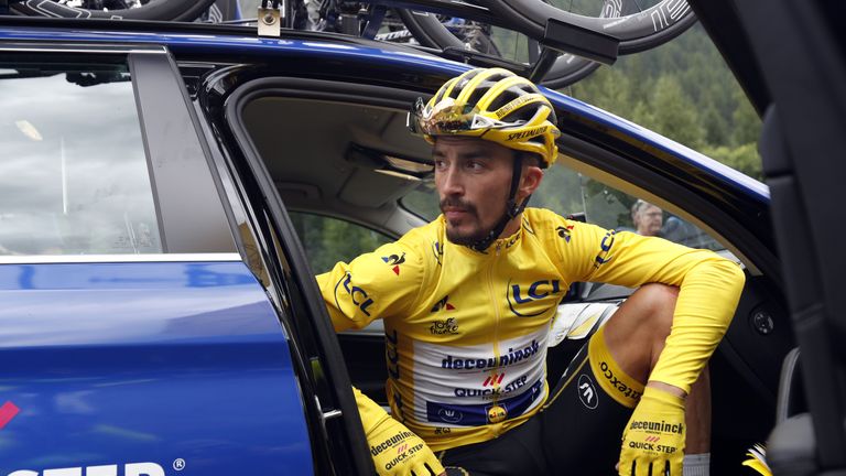 Alaphilippe verliert auf der 19. Etappe das gelbe Trikot.