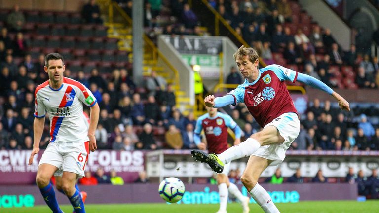 PETER CROUCH - (Vereine: u.a. Tottenham Hotspur, FC Liverpool, Stoke City, FC Burnley) - 677 Spiele, 187 Tore - 42 Länderspiele für England (22 Tore)