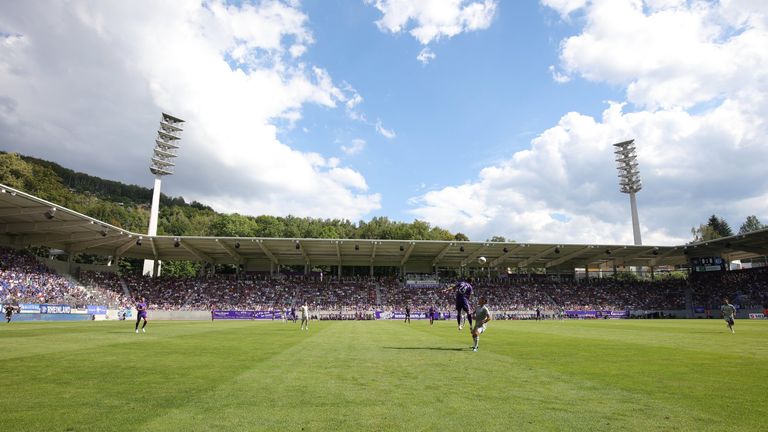 Platz 12: FC Erzgebirge Aue - Erzgebirgsstadion - Kapazität: 16.080.