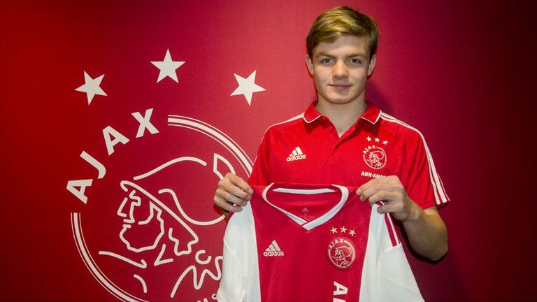 16 Jahre: Christian Rasmussen wechselte für eine Ablösesumme von 3 Millionen Euro von der FC Nordsjaelland Jugend zur U17 von Ajax Amsterdam (Quelle: english.ajax.nl).