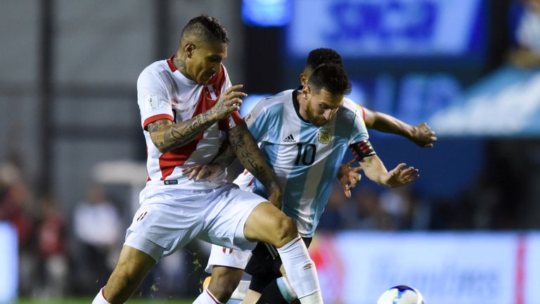 Nach dem WM-Quali-Spiel gegen Argentinien (0:0) im Oktober 2017 wurde beim Nationalspieler eine verbotene Substanz festgestellt. Daraufhin sperrte die FIFA den Spieler vorsorglich für 30 Tage, bevor sie Anfang Dezember die Sperre auf 14 Monate anhob.