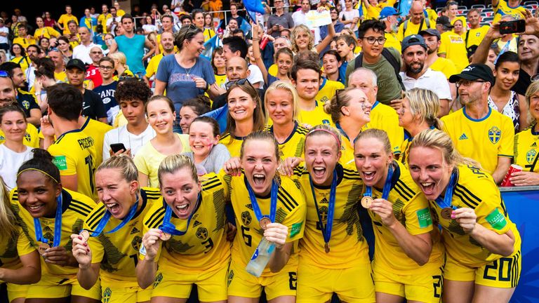 Die Schwedinnen haben sich bei der Frauen-WM in Frankreich die Bronzemedaille gesichert.
