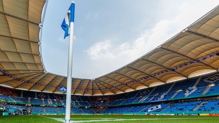 Platz 2: Hamburger SV - Volksparkstadion - Kapazität: 57.376.