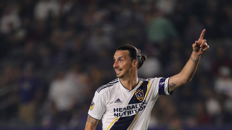 Ibrahimovic hat beim 3:2-Sieg von LA Galaxy gegen den FC Los Angeles am Freitag alle drei Treffer für seinen Club erzielt