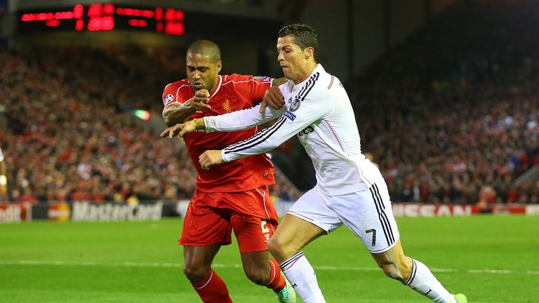 GLEN JOHNSON (34) - (Vereine: West Ham Utd., FC Millwall, FC Chelsea, FC Portsmouth, FC Liverpool, Stoke City) - 458 Spiele, 17 Tore - 54 Länderspiele für England (ein Tor)