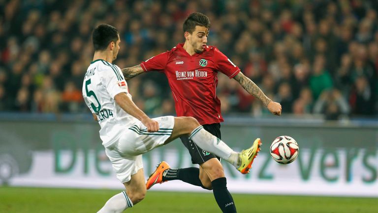 HANNOVER 96: 8 Millionen Euro / Joselu (wechselte 2015/16 für 8 Millionen Euro zu Stoke City)