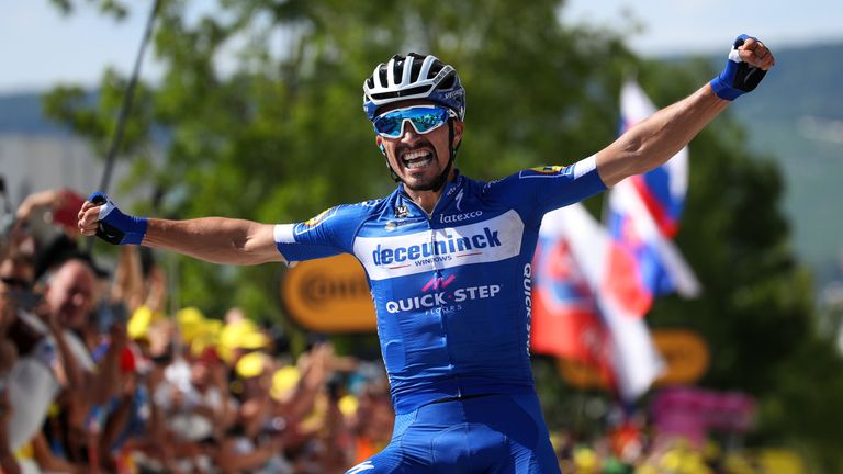 Julian Alaphilippe gewinnt die dritte Etappe der Tour de France 2019.