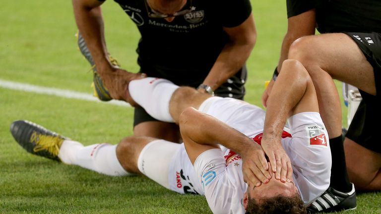 Marcin Kaminski zieht sich gegen Hannover 96 einen Kreuzbandriss zu.