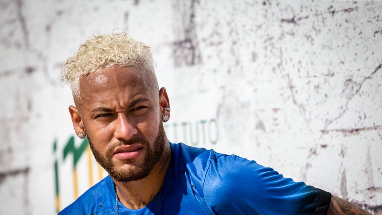 Neymar spielt seit zwei Jahren bei Paris St. Germain.