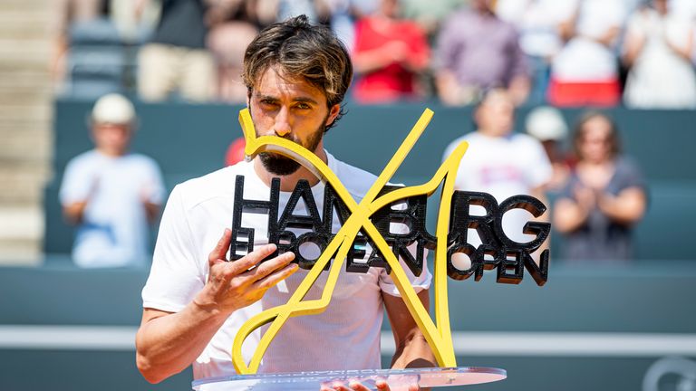 Nikolos Basilaschwili schlägt Andrei Rublew  im Finale von Hamburg.