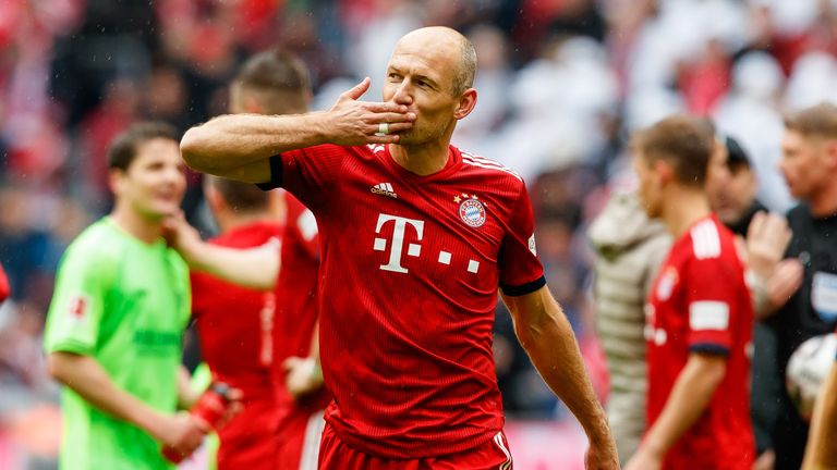 Der ehemalige Bayern-Star Arjen Robben beendet seine Karriere. 