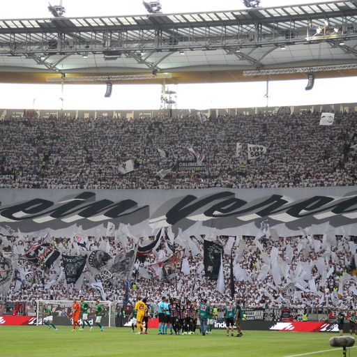 Frankfurt in weiß! Fans beginnen EL-Saison mit beeindruckender Choreo