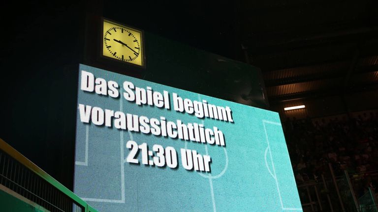 Die späte Anstoßzeit im DFB-Pokalspiel zwischen Sandhausen und Gladbach sorgt für ein Novum. 