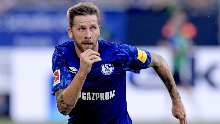 Guido Burgstaller will sich künftig nur noch auf Schalke konzentrieren.