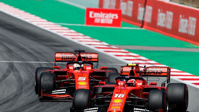 Charles Leclerc landet im Freien Training von Spa knapp vor Ferrari-Kollege Sebastian Vettel.